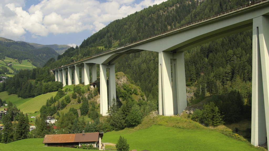 Alpentransit:  Verkehrswege über die Alpen